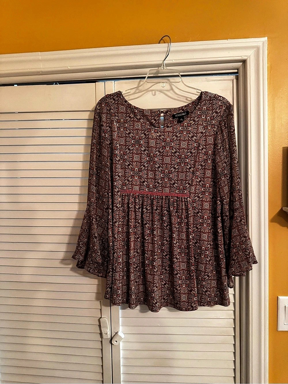 Roz & Ali Paisley Blouse in Brown & Red Size Large Like New